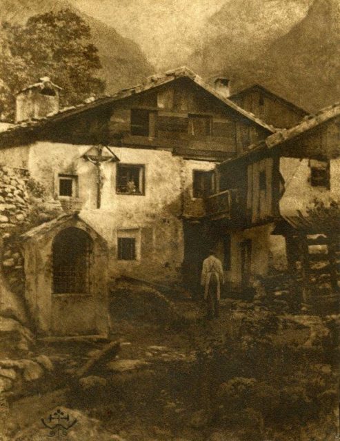 Hans Watzek, A Village Corner, 1899, Sepia Gummidruck,