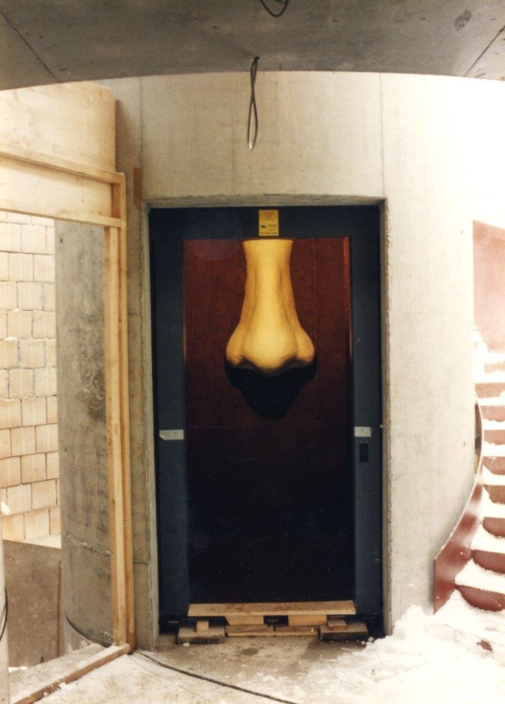 Jürgen Heinert, Schokolade, Installation im Rohbau, November 1995