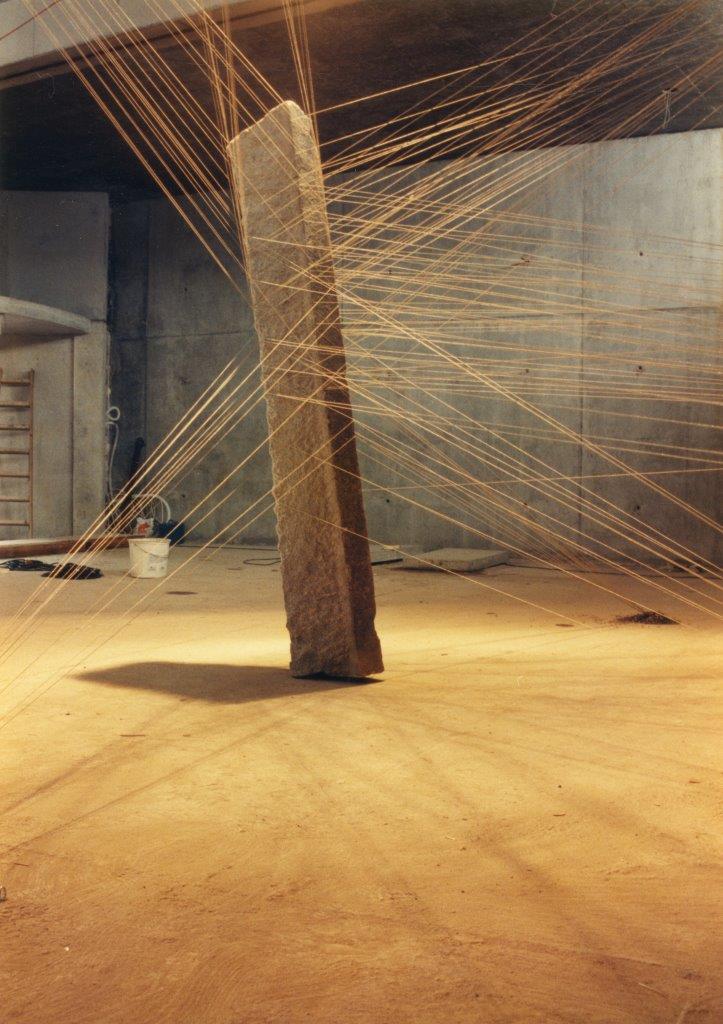 Peter Rieger, Gewicht, Installation im Rohbau, November 1995