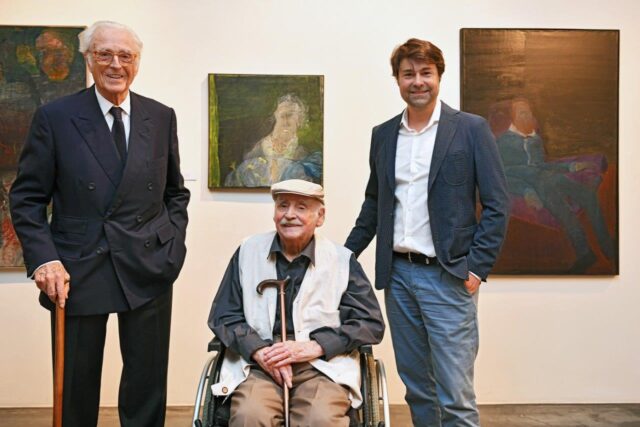 S.K.H. Herzog Franz von Bayern, Schirmherr der Ausstellung, Rudi Tröger und Jan T. Wilms, Direktor Kunsthaus Kaufbeuren