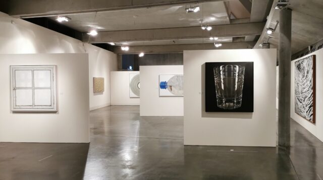 Ausstellungsansicht mit Werken von René Wirths,